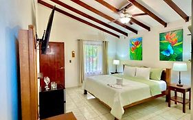 Loma Real Hot Springs Bed & Breakfast